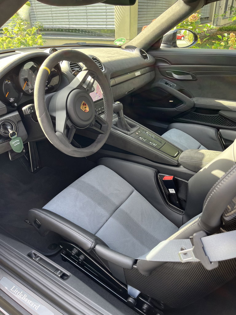 Porsche 718 Spyder RS
