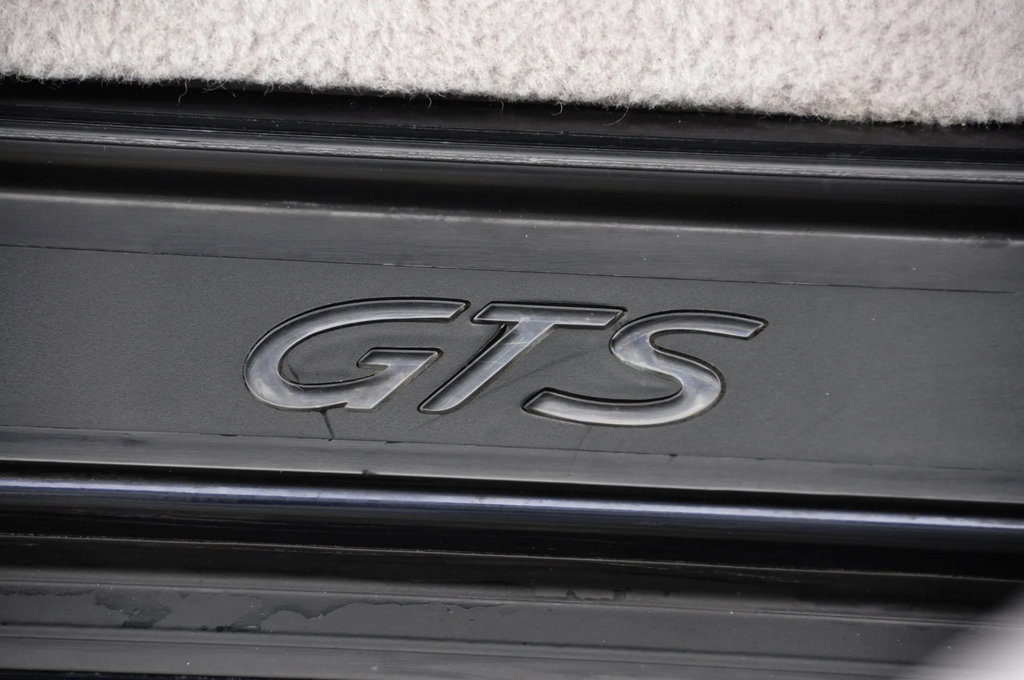 Porsche 928 GTS