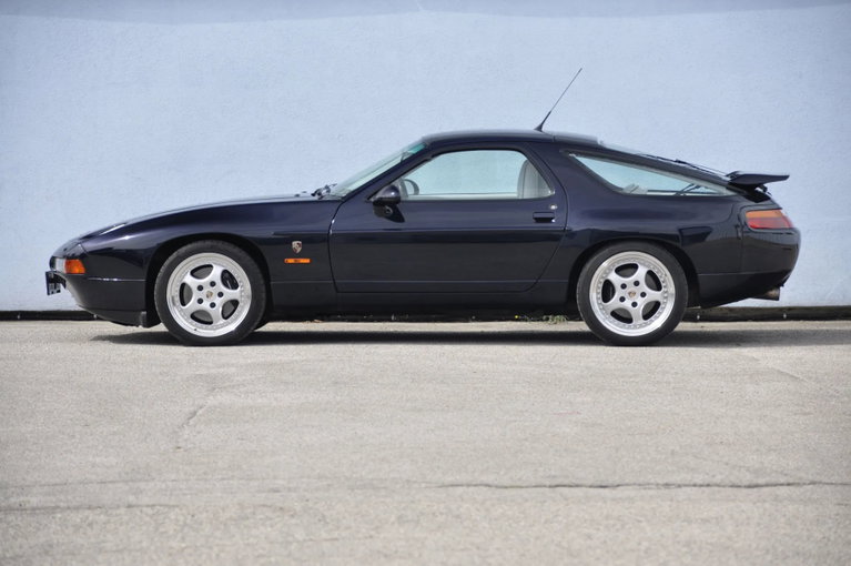 Porsche 928 GTS
