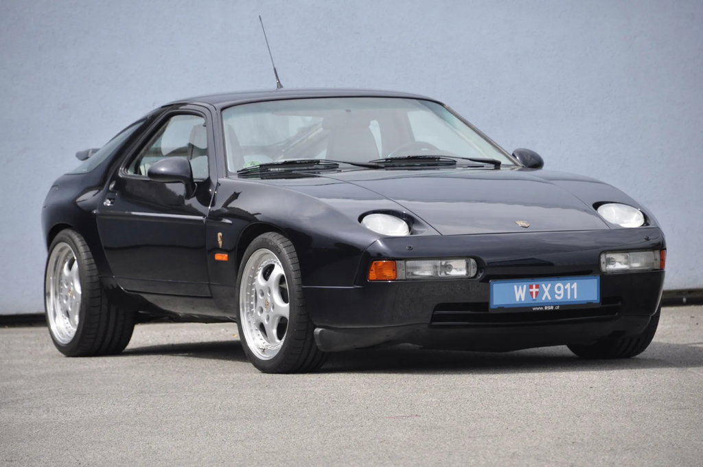 Porsche 928 GTS