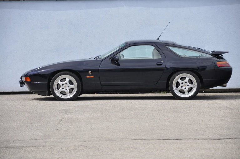 Porsche 928 GTS