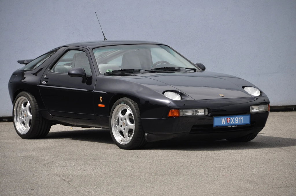 Porsche 928 GTS