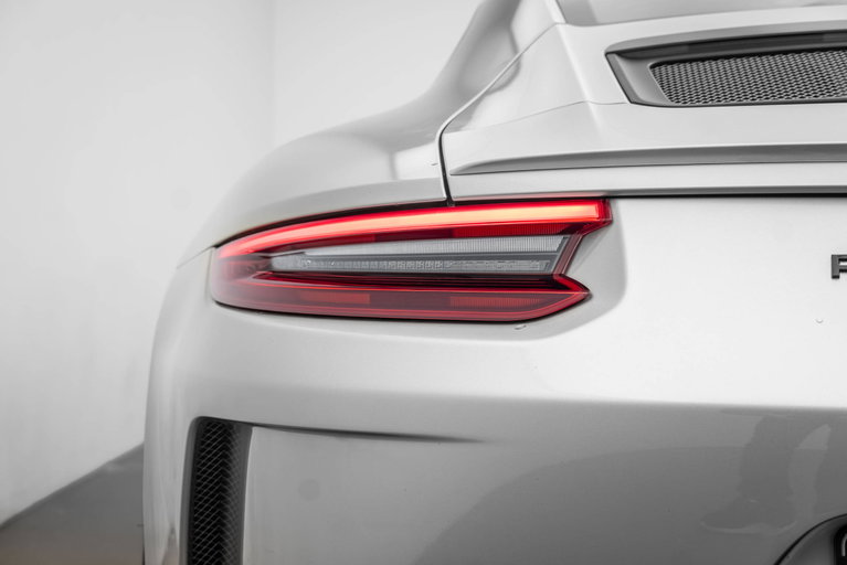 Porsche 991.2 GT3 Touring