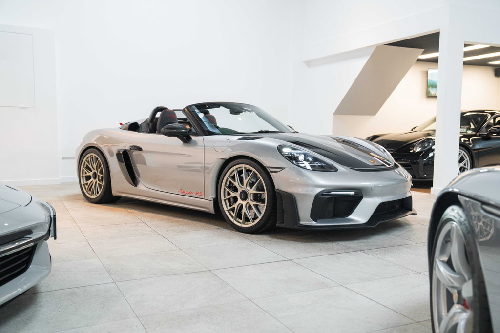 Porsche 718 Spyder RS