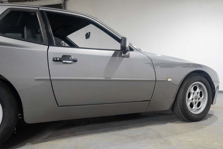 Porsche 944 Coupé