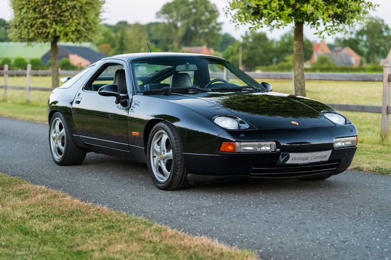 Porsche 928 GTS