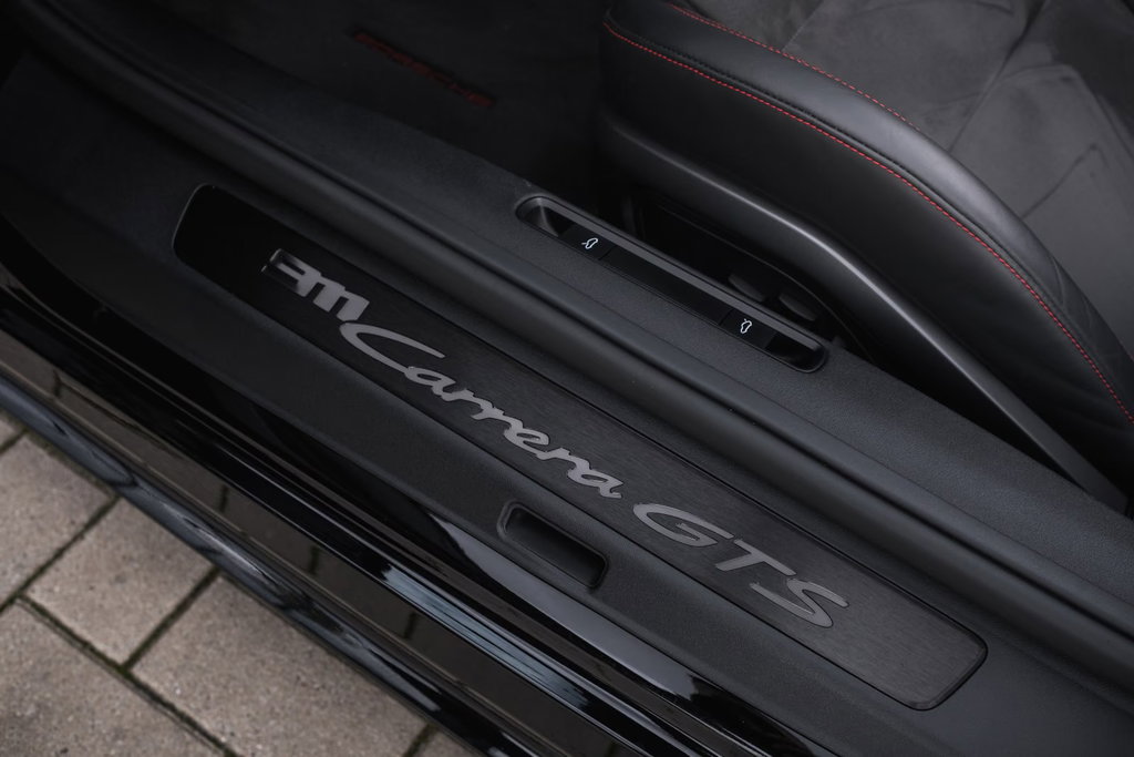 Porsche 992 Carrera GTS