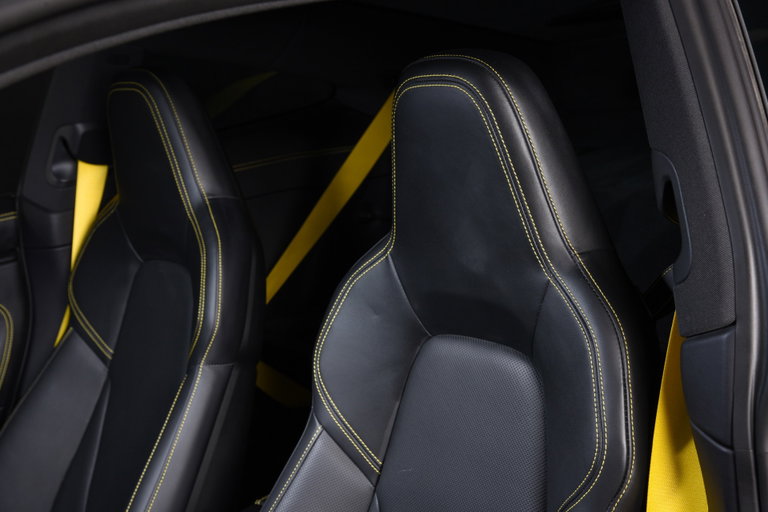 Porsche 992 Carrera GTS