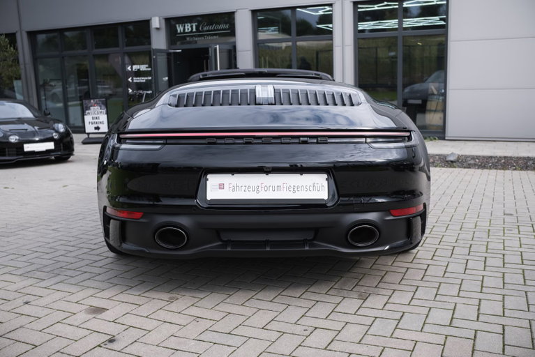 Porsche 992 Carrera GTS