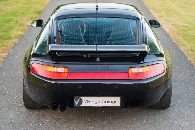 Porsche 928 GTS