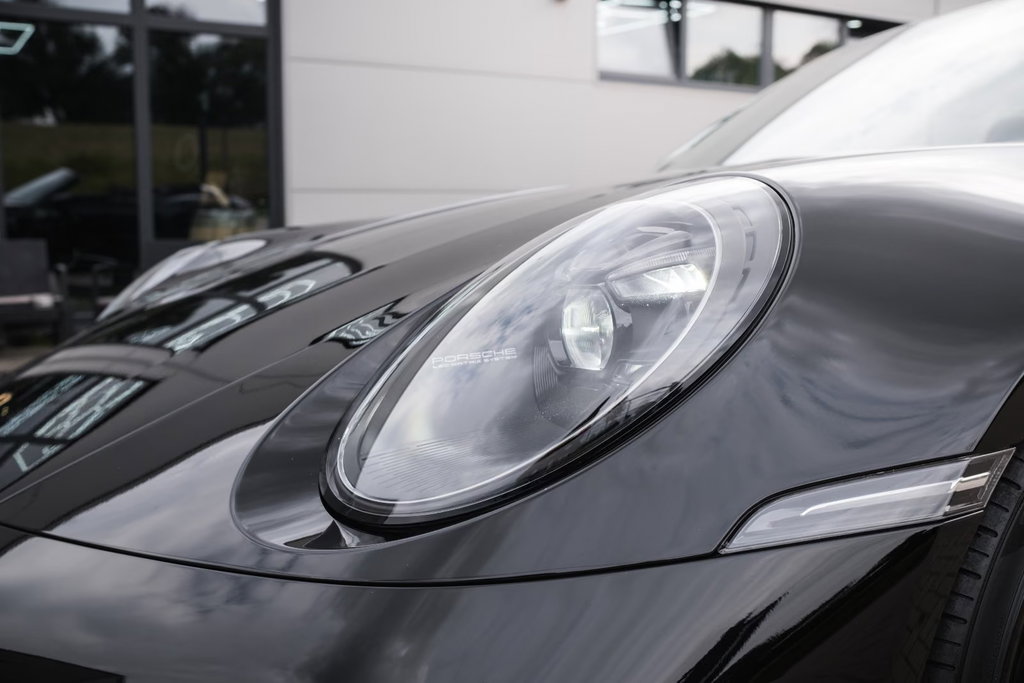 Porsche 992 Carrera GTS