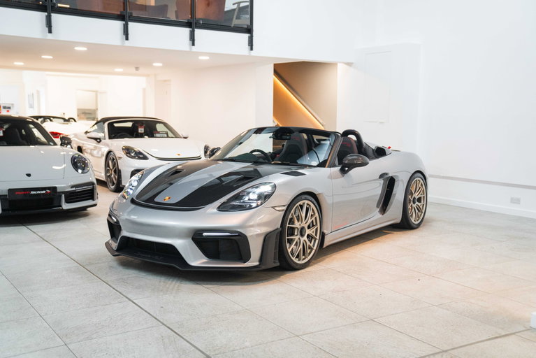 Porsche 718 Spyder RS