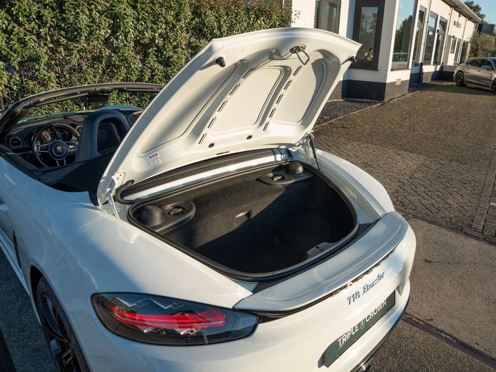 Porsche 718 Boxster