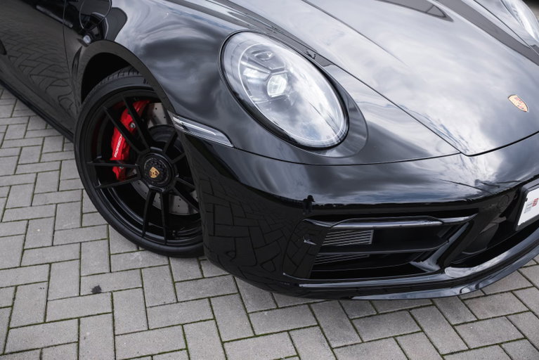 Porsche 992 Carrera GTS