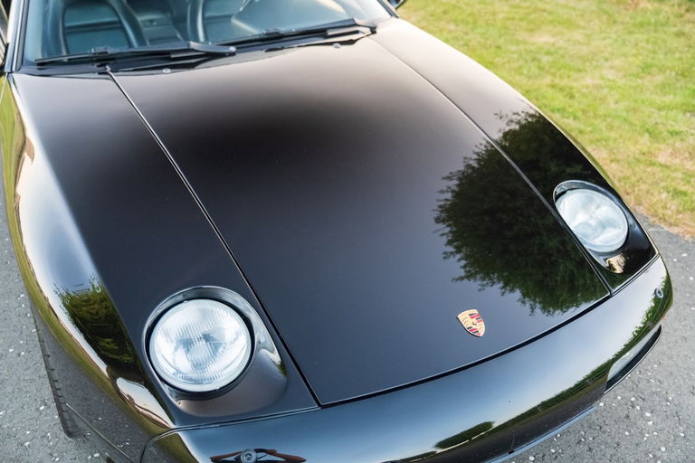 Porsche 928 GTS