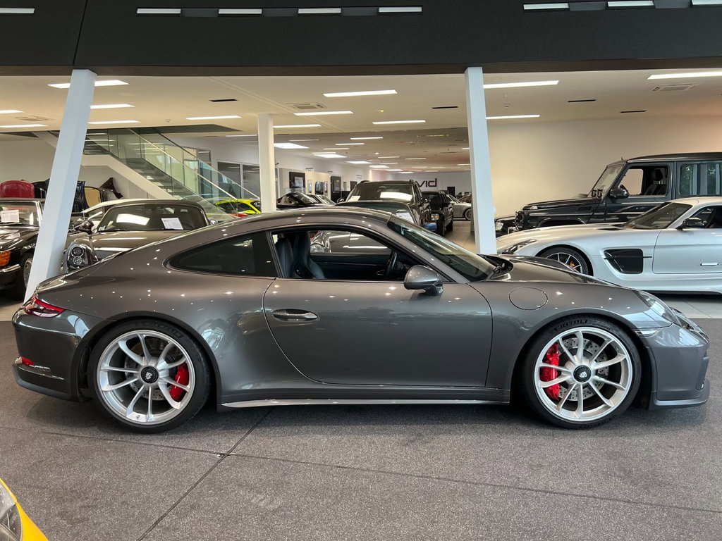 Porsche 991.2 GT3 Touring