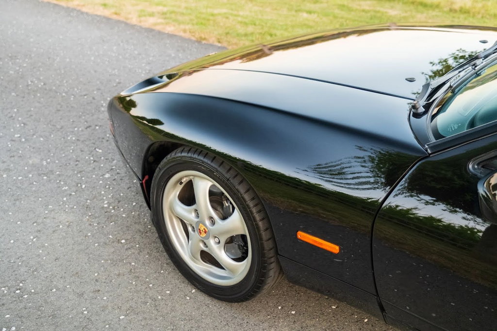 Porsche 928 GTS