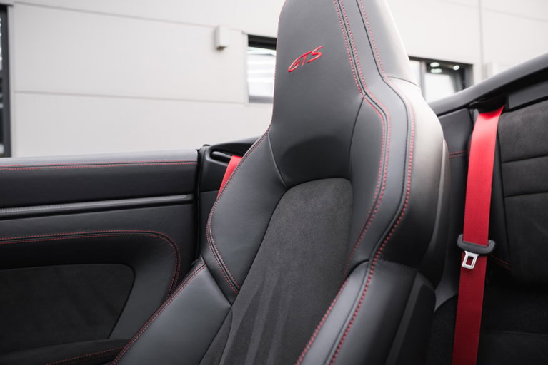 Porsche 992 Carrera GTS