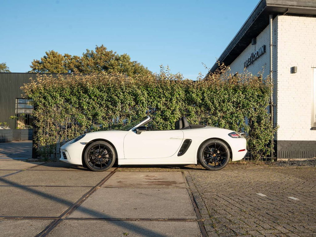 Porsche 718 Boxster