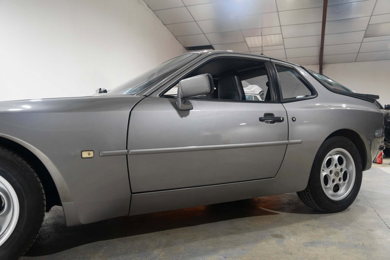 Porsche 944 Coupé