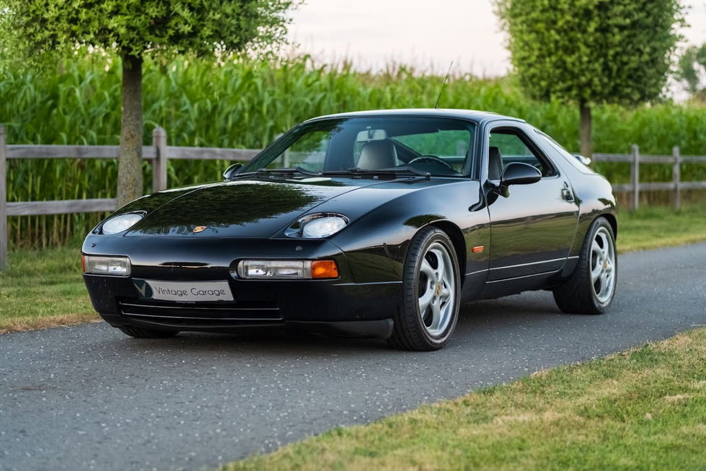 Porsche 928 GTS