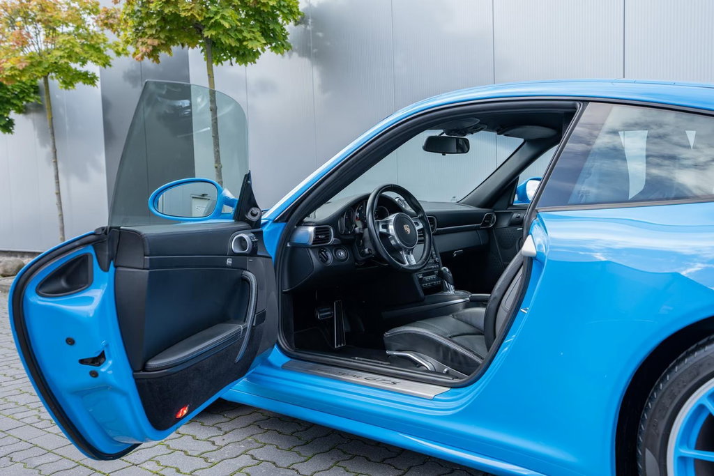 Porsche 997.2 Carrera GTS