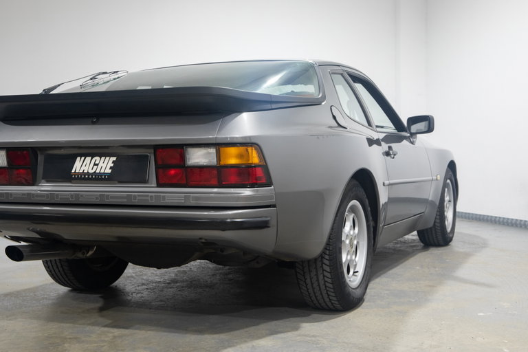 Porsche 944 Coupé