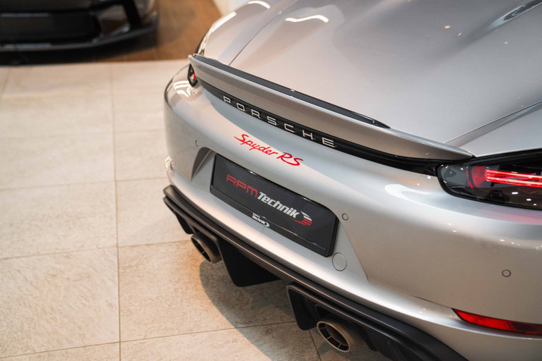 Porsche 718 Spyder RS