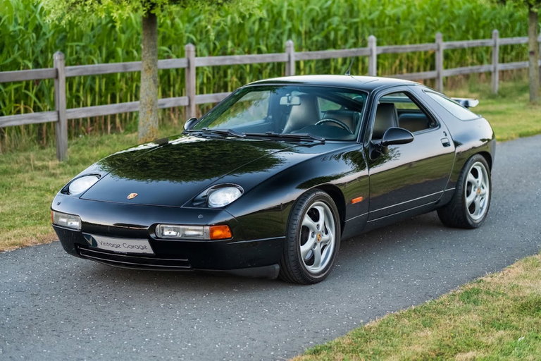 Porsche 928 GTS