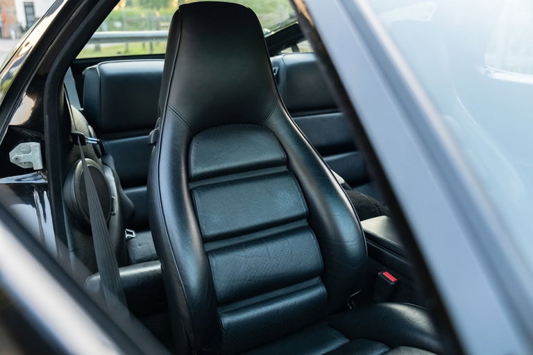 Porsche 928 GTS