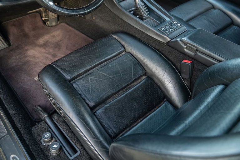 Porsche 928 GTS