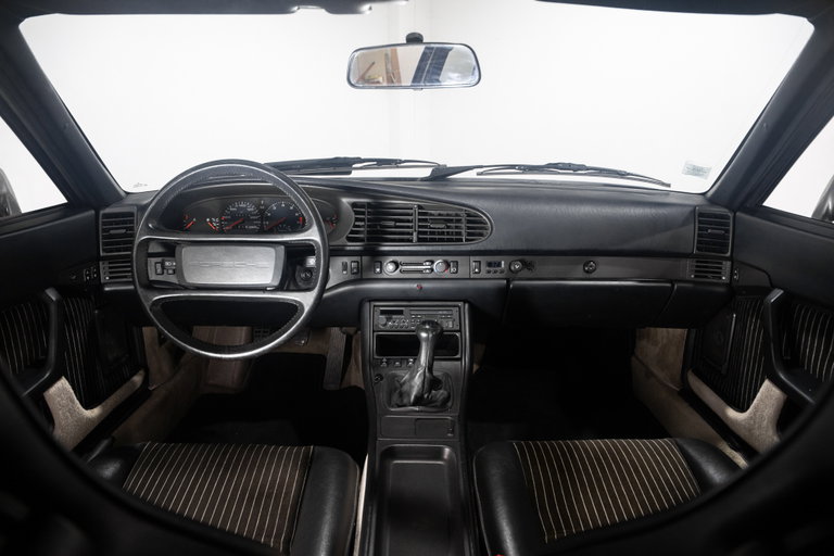 Porsche 944 Coupé