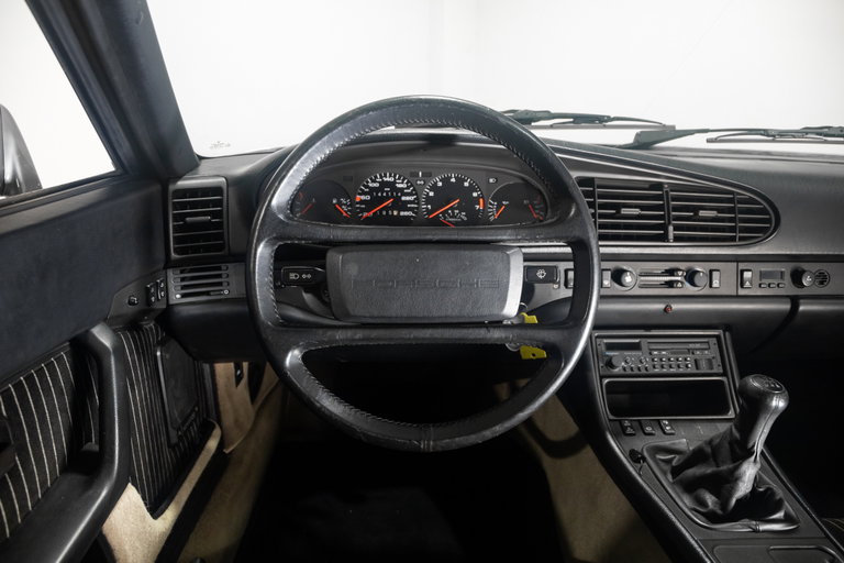 Porsche 944 Coupé