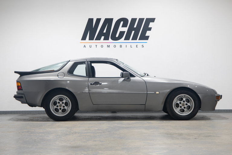 Porsche 944 Coupé