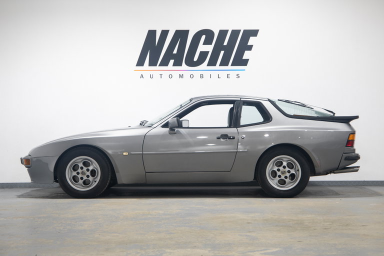 Porsche 944 Coupé