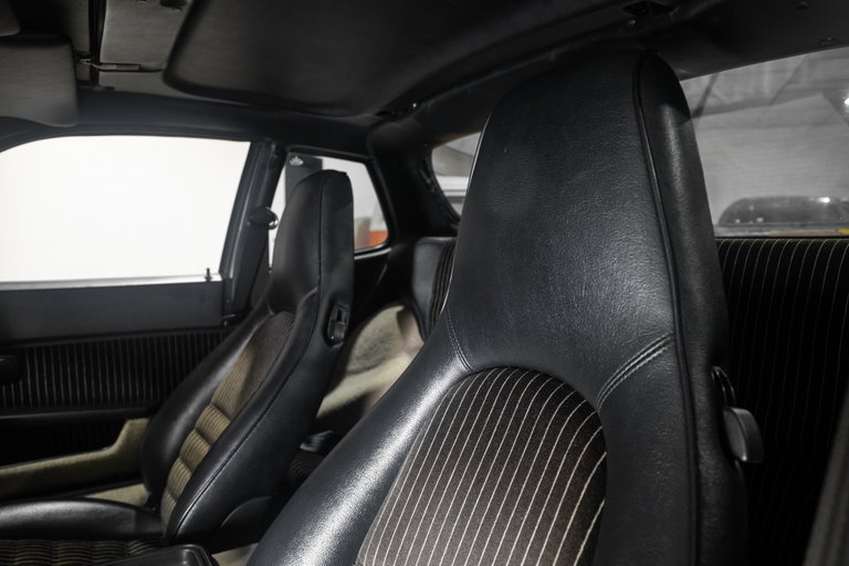 Porsche 944 Coupé