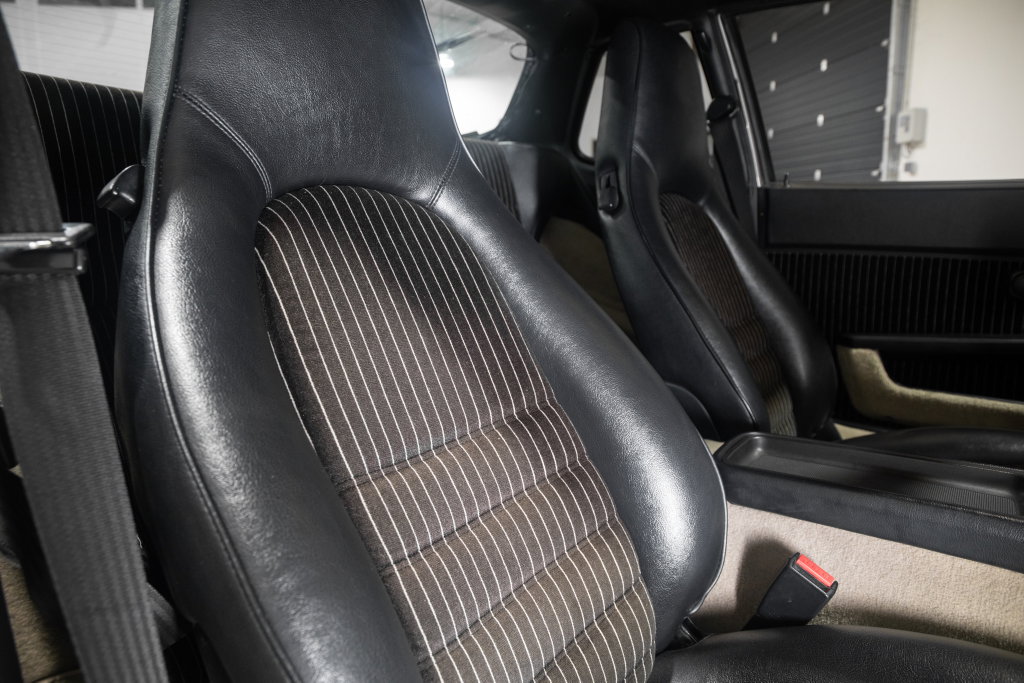 Porsche 944 Coupé