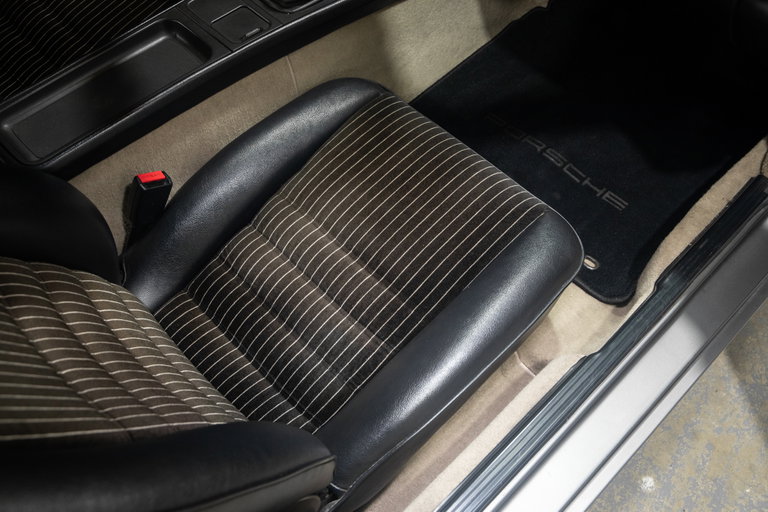 Porsche 944 Coupé
