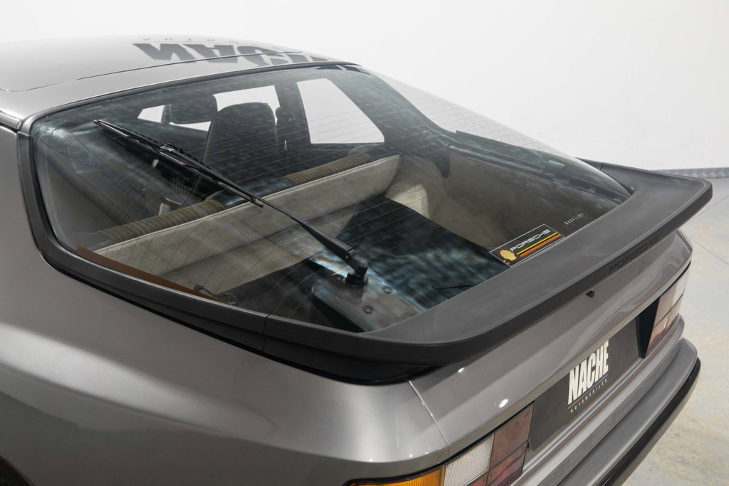 Porsche 944 Coupé