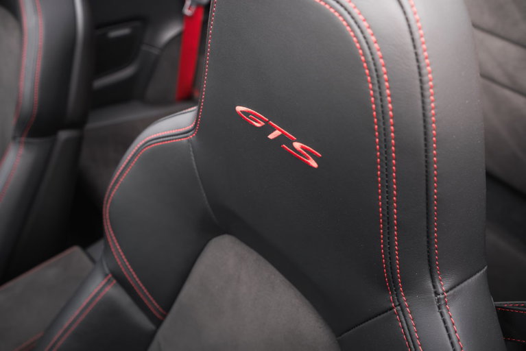 Porsche 992 Carrera GTS