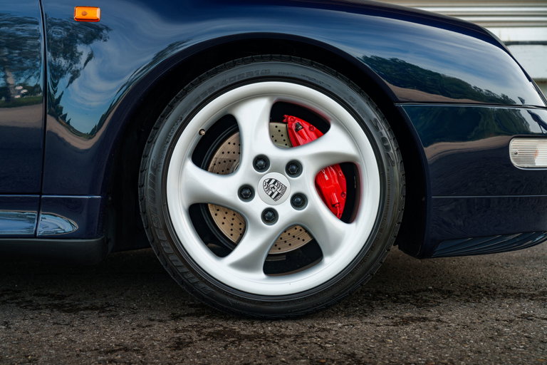 Porsche 993 Carrera 4S