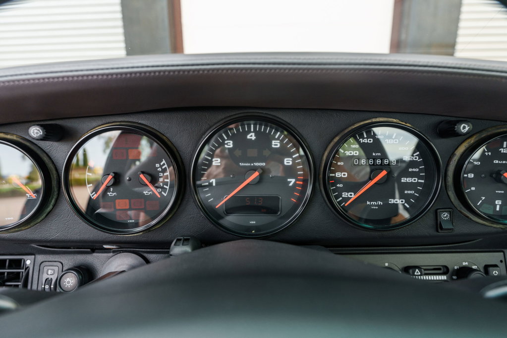 Porsche 993 Carrera 4S