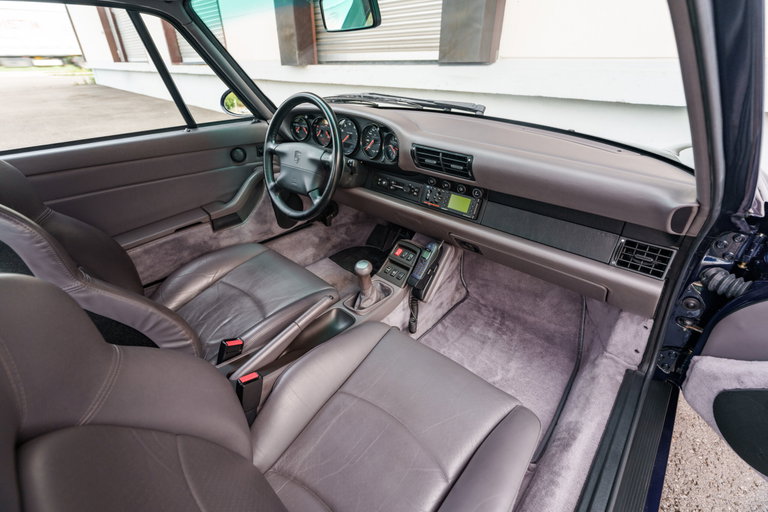 Porsche 993 Carrera 4S