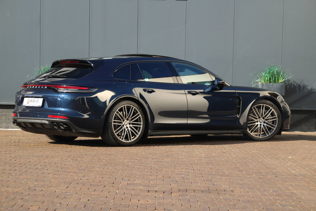 Porsche Panamera 4 E-Hybrid