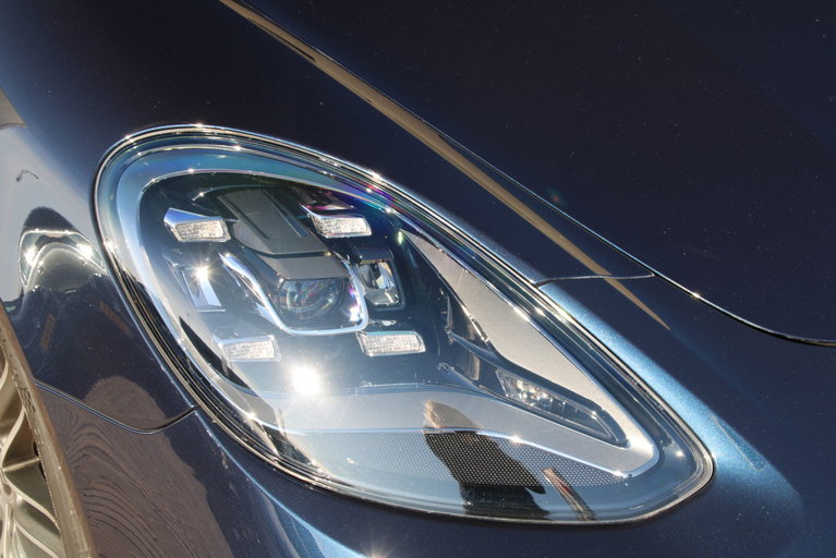 Porsche Panamera 4 E-Hybrid