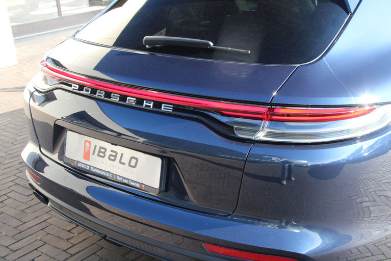 Porsche Panamera 4 E-Hybrid