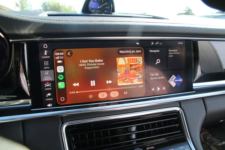 Porsche Panamera 4 E-Hybrid