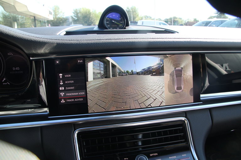 Porsche Panamera 4 E-Hybrid
