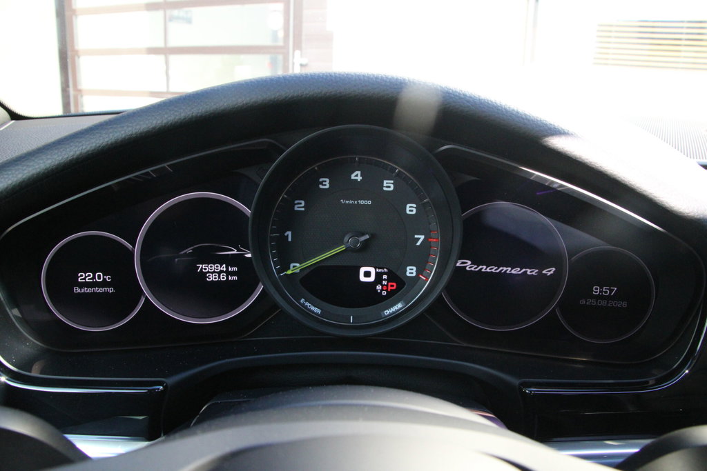 Porsche Panamera 4 E-Hybrid