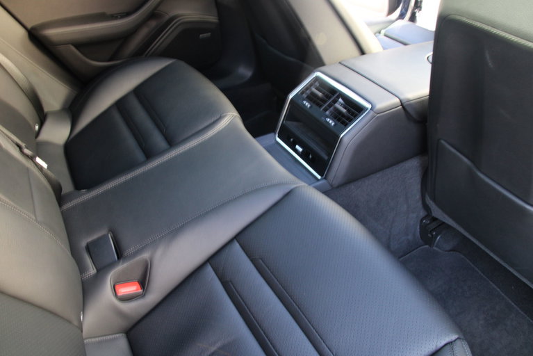 Porsche Panamera 4 E-Hybrid